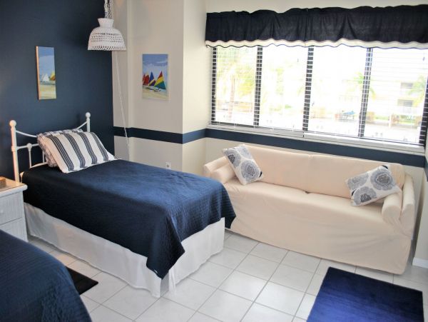 Tavernier Vacation Condo Two Bedroom Bay Views