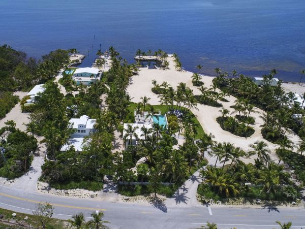 Oceanfront Islamorada Vacation Estate Seven Bedrooms