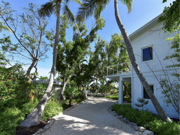 Oceanfront Islamorada Vacation Estate Seven Bedrooms