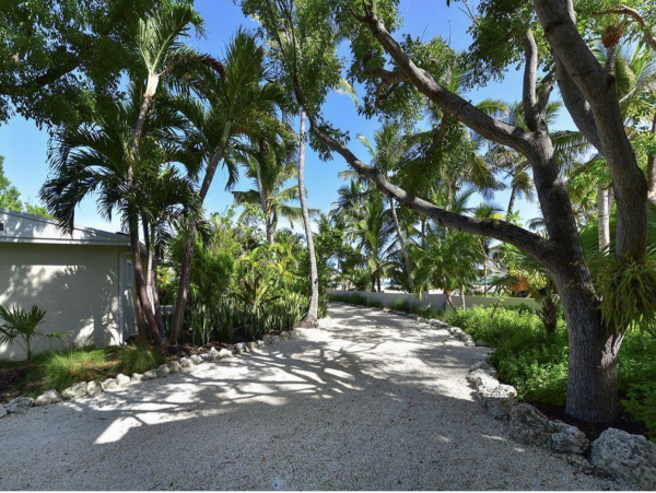 Oceanfront Islamorada Vacation Estate Seven Bedrooms