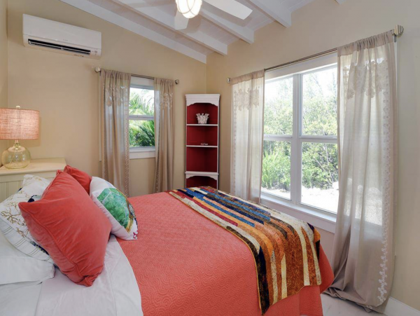 Oceanfront Islamorada Vacation Estate Seven Bedrooms