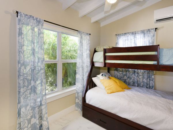 Oceanfront Islamorada Vacation Estate Seven Bedrooms
