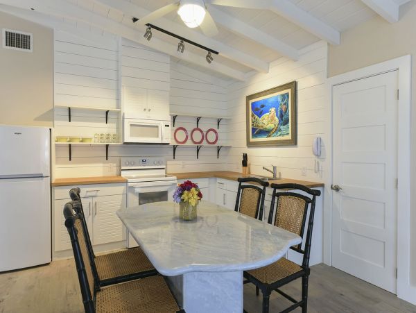 Oceanfront Islamorada Vacation Estate Seven Bedrooms