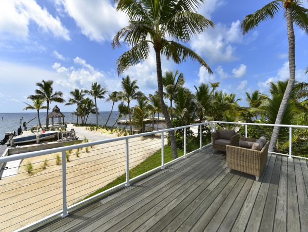 Oceanfront Islamorada Vacation Estate Seven Bedrooms