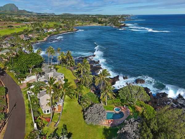 World Class Luxury One of the Islands Most Sought After Rentals