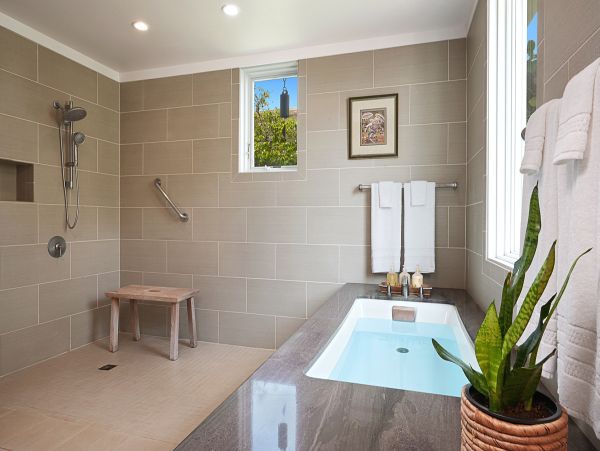World Class Luxury One of the Islands Most Sought After Rentals