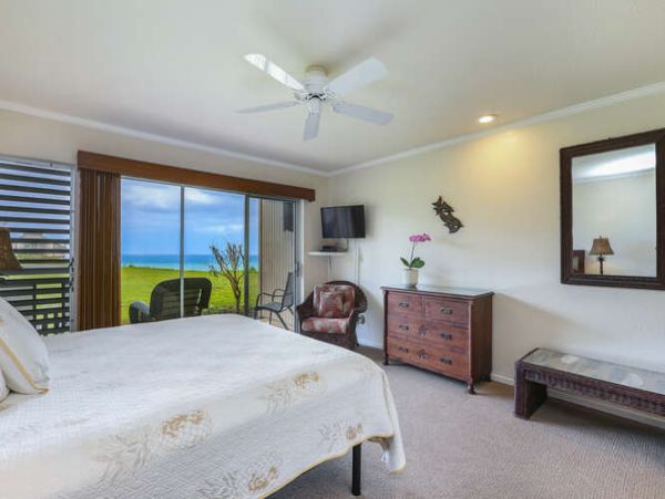 Princeville Oceanfront Two Bedroom Vacation Condo