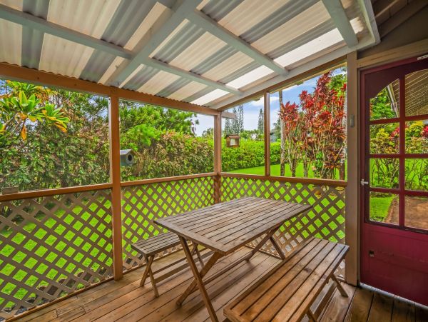 Charming 3-Bedroom Retreat in the Heart of Princeville - A True Island Gem