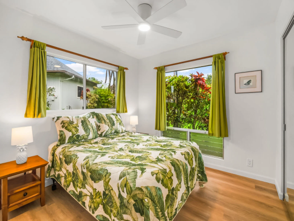 Charming 3-Bedroom Retreat in the Heart of Princeville - A True Island Gem