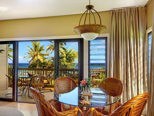 Princeville One Bedroom Beach Condo Ocean Views