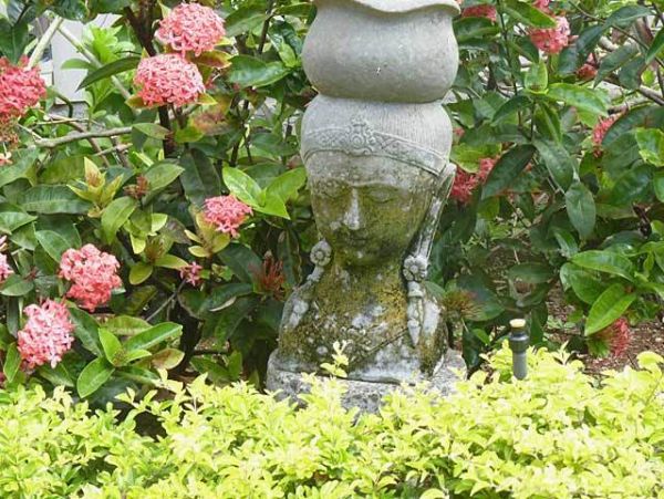 Princeville One Bedroom Beach Condo Ocean Views