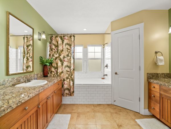 Luxury Kauai Vacation Rentals in Princeville - Comfort and Adventure Await
