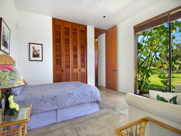 Three Bedroom Oceanfront Home in Kauai