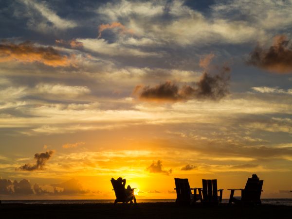 Oceanfront Escape with Sweeping Hanalei Views
