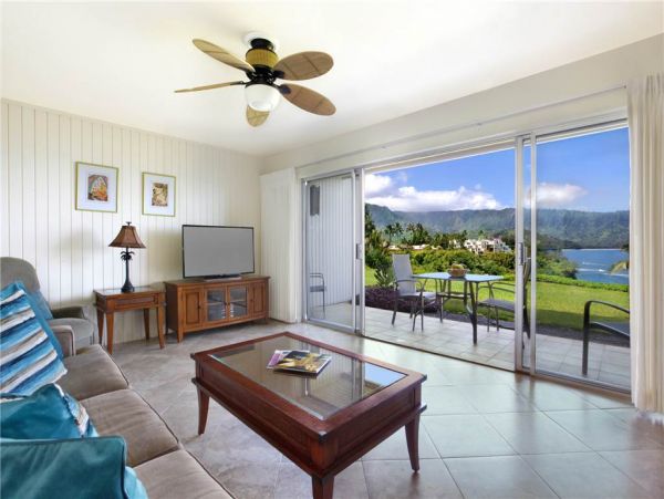 Oceanfront Escape with Sweeping Hanalei Views