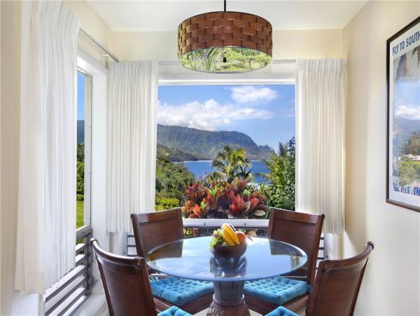 Oceanfront Escape with Sweeping Hanalei Views