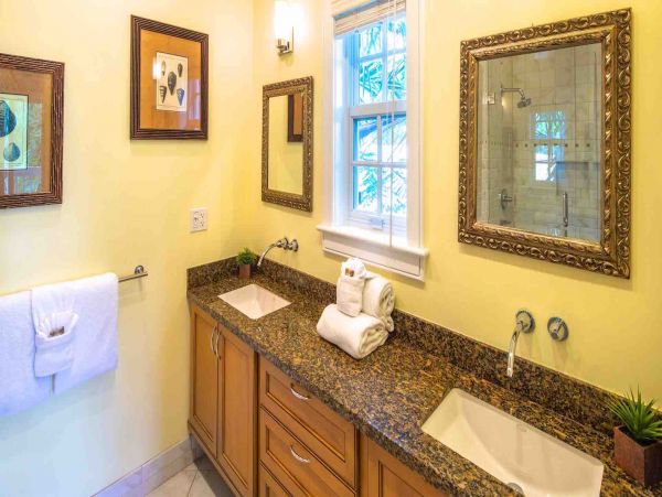 Luxurious Tropical Retreat with a Pool in the Heart of Old Town Key West