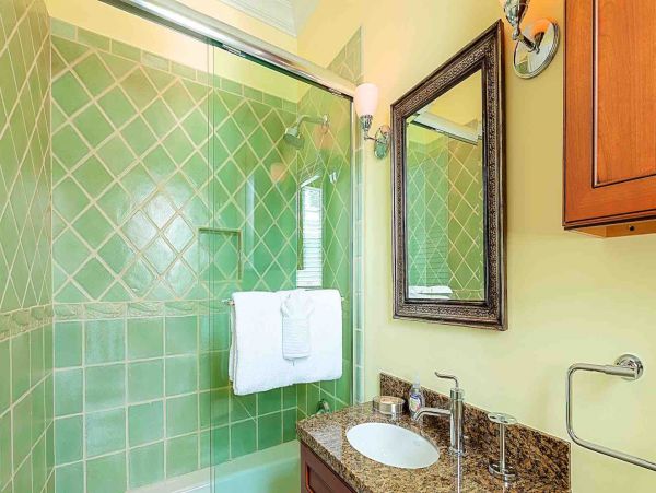 Luxurious Tropical Retreat with a Pool in the Heart of Old Town Key West