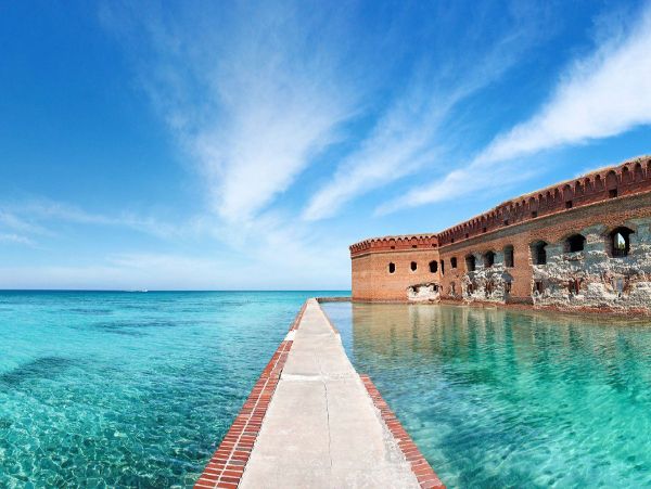 Luxurious Tropical Retreat with a Pool in the Heart of Old Town Key West