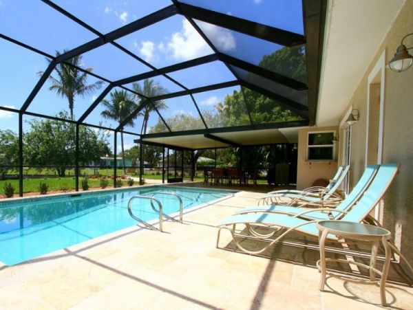 Fort Myers Vacation Rental Home with Private Pool Sleeps 6