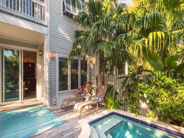 Key West Lovely Vacation Pool Home Sleeps 8 Guests