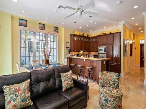 Key West Lovely Vacation Pool Home Sleeps 8 Guests