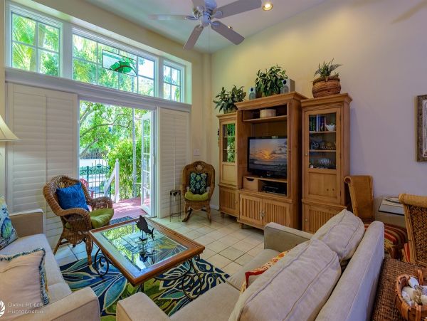 Charming Vacation Villa In Key West Sleeps Six Walk To Beach