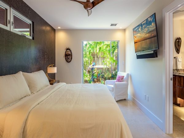 Beautiful 4 Bedroom Home  with Private Pool on Key West