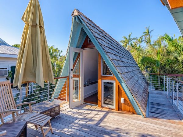 Beautiful 4 Bedroom Home  with Private Pool on Key West