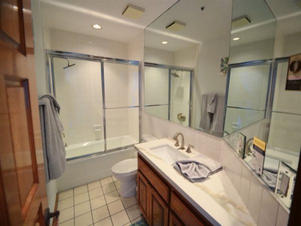 Los Angeles Condo 957942