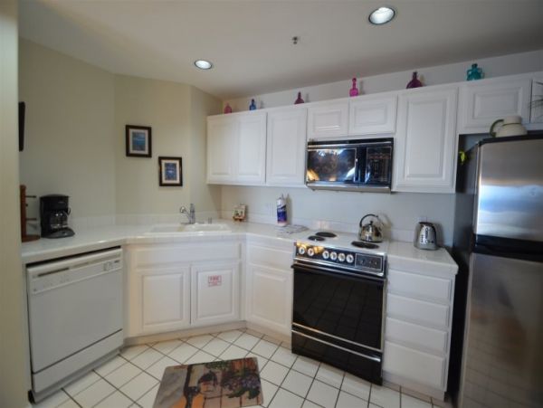 Los Angeles Condo 957943