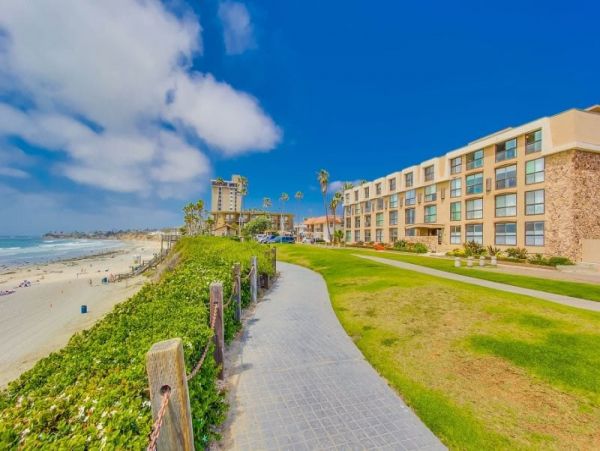 San Diego Getaway: Ocean Views, Pool, Near Attractions