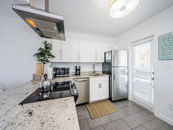 Lovely Beachfront Duplex with 4 Bedrooms Sleeps 8