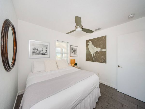 Lovely Beachfront Duplex with 4 Bedrooms Sleeps 8
