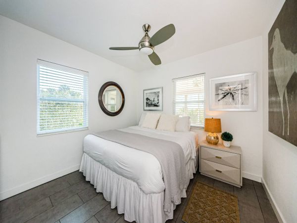 Lovely Beachfront Duplex with 4 Bedrooms Sleeps 8
