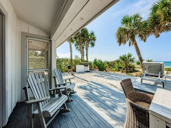 Lovely Beachfront Duplex with 4 Bedrooms Sleeps 8