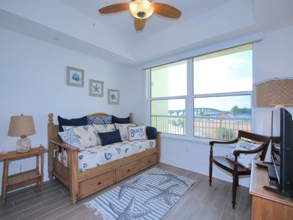 Three Bedroom Pet friendly Condo
