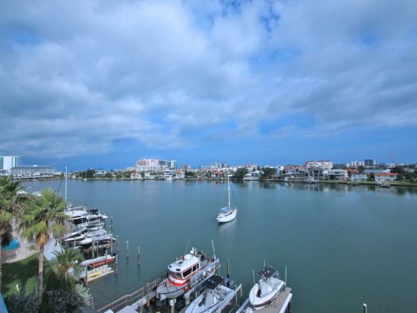 Three Bedroom Pet friendly Condo