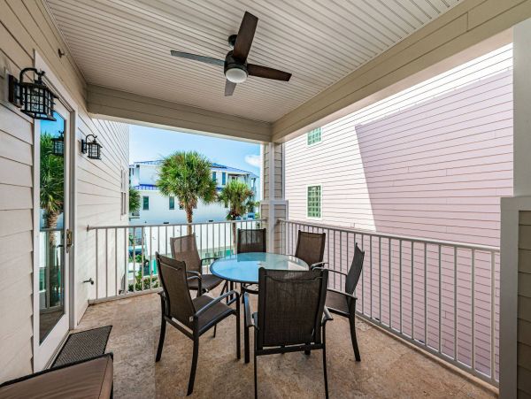 Stunning Vacation Home in Indian Rocks Beach Sleeps 12