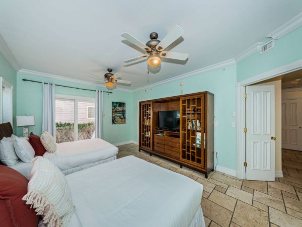 Stunning Vacation Home in Indian Rocks Beach Sleeps 12