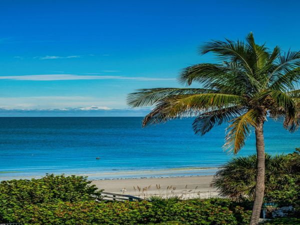 Stunning Vacation Home in Indian Rocks Beach Sleeps 12