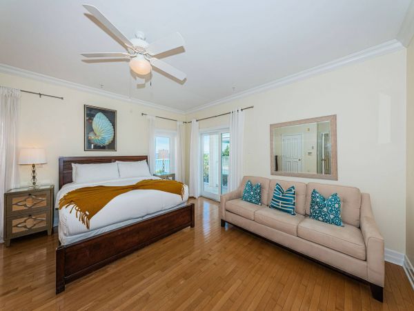Stunning Vacation Home in Indian Rocks Beach Sleeps 12