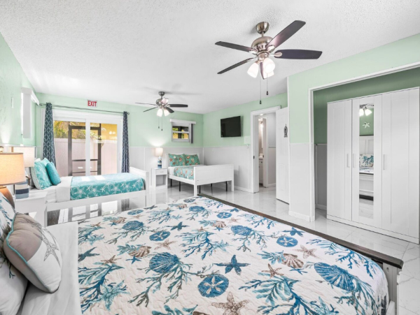 Spacious Indian Rocks Beach Retreat with Private Pool for Large Gatherings