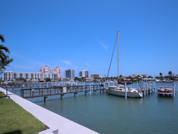 Clearwater Condo 957983