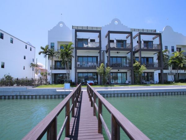 Clearwater Condo 957983