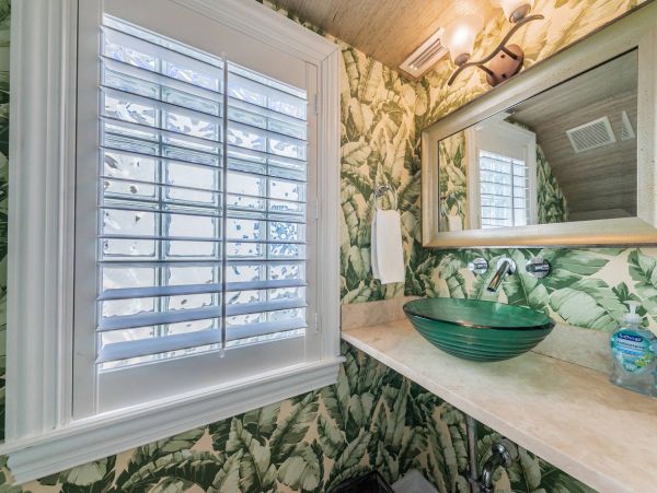 Four Bedroom Home in Indian Rocks Beach with Pool
