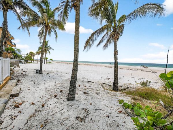 Clearwater Beachfront Vacation Rental - North Clearwater Beach Luxury Home with Pool