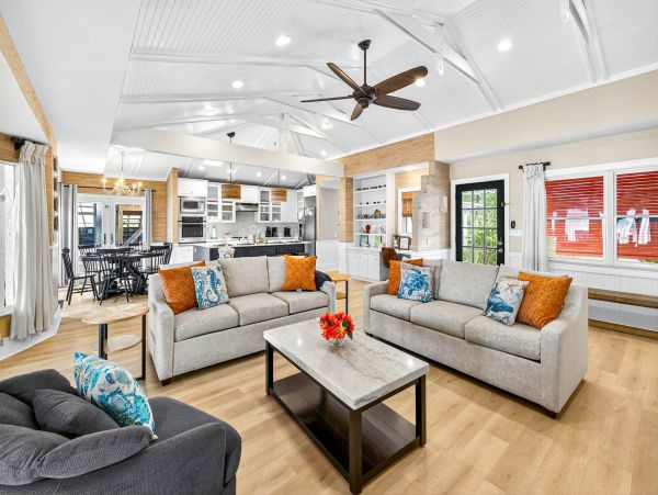 Clearwater Beachfront Vacation Rental - North Clearwater Beach Luxury Home with Pool