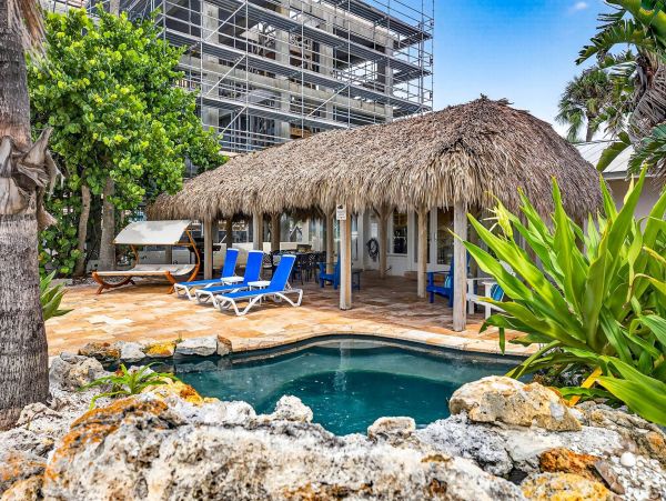 Clearwater Beachfront Vacation Rental - North Clearwater Beach Luxury Home with Pool