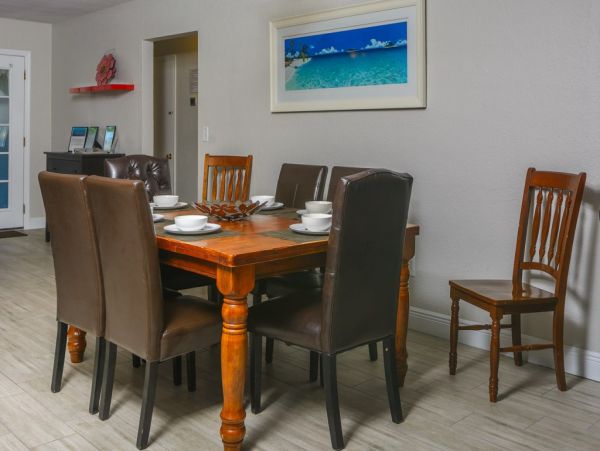 Clearwater 3 Bedroom Rental With Shared Pool Walk To Beach